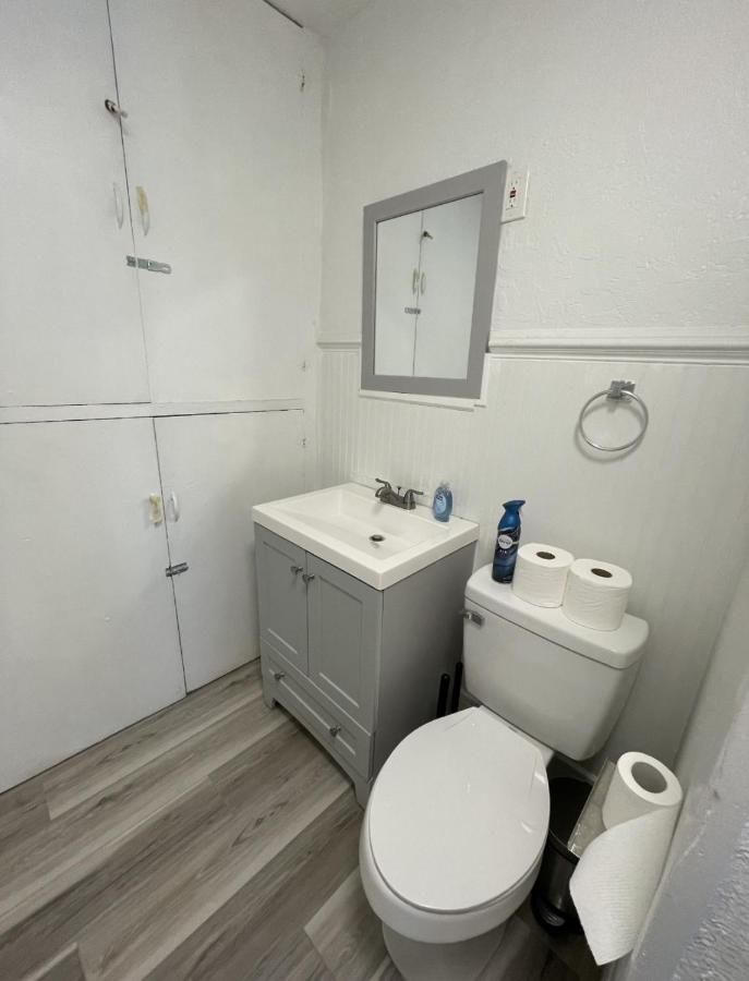 The Blue Wave Suite Unit B St. Petersburg Luaran gambar